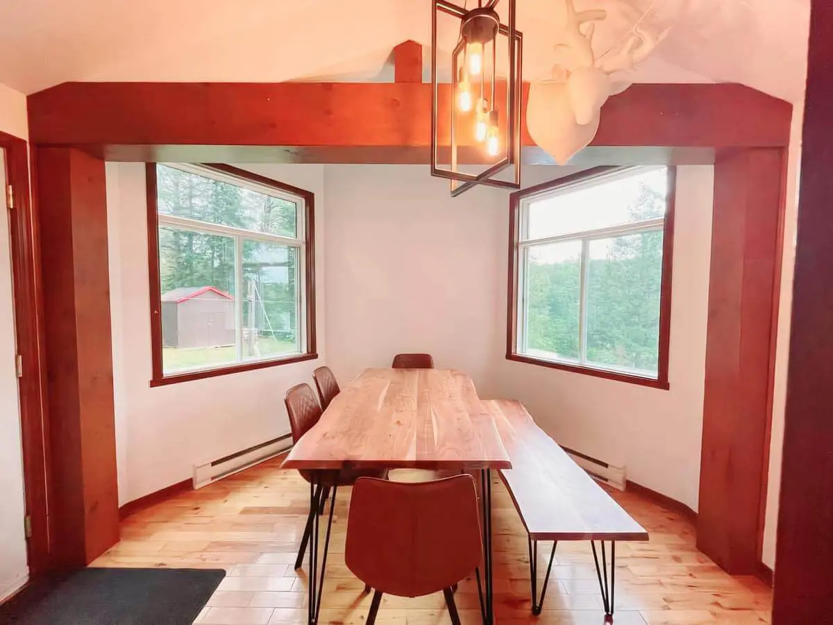 Salle a manger du chalet Ô Chalet de la Rivière Ouareau